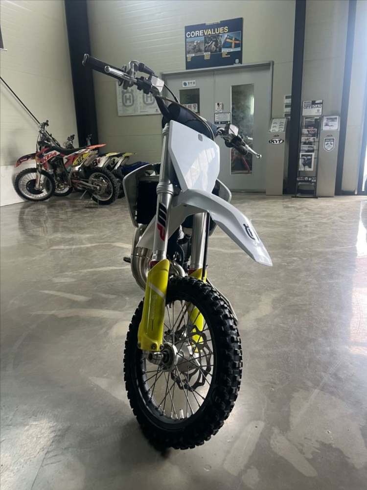 허스크바나 22년식 tc65 팝니다.--1