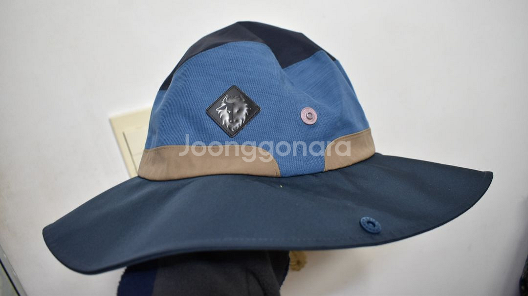 블랙야크 고어텍스 모자 <<60>>--0