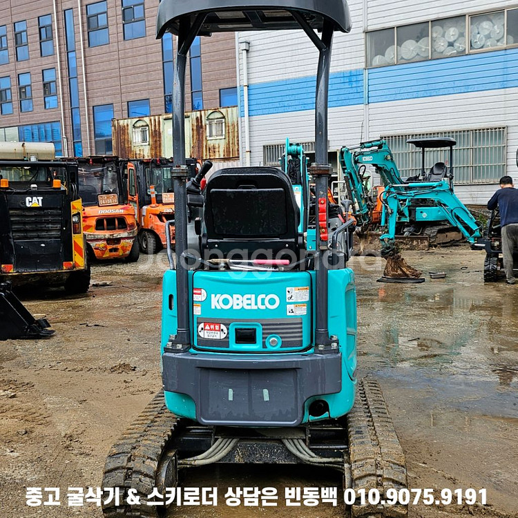 신차급.저가동 코벨코 SK17 23년식 수산뿌레카 포함--4