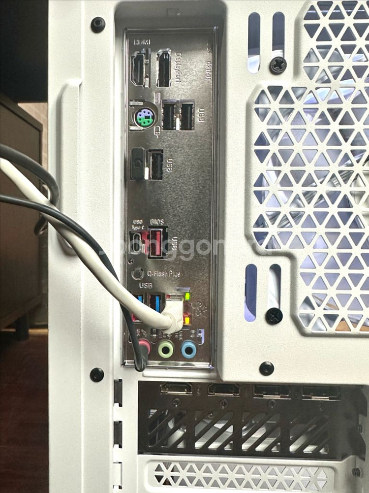 지포스 4060 Ti 수랭쿨러 고사양 컴퓨터 본체--9