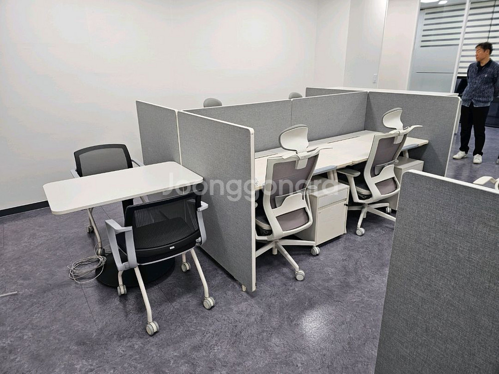 사무실 가구 퍼시스 책상 파티션 칸막이 중역가구 의자--2