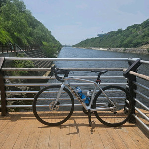 트렉 에몬다 SL5 54사이즈 판매합니다. 이미지