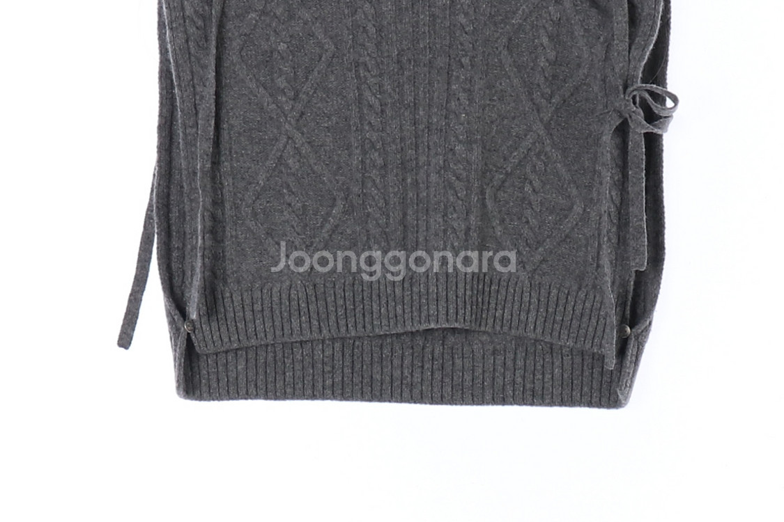 [S]타임 울캐시미어 그레이 레이스업 크롭 니트 베스트--2