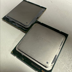 제온 E5 2687W CPU 판매합니다.
