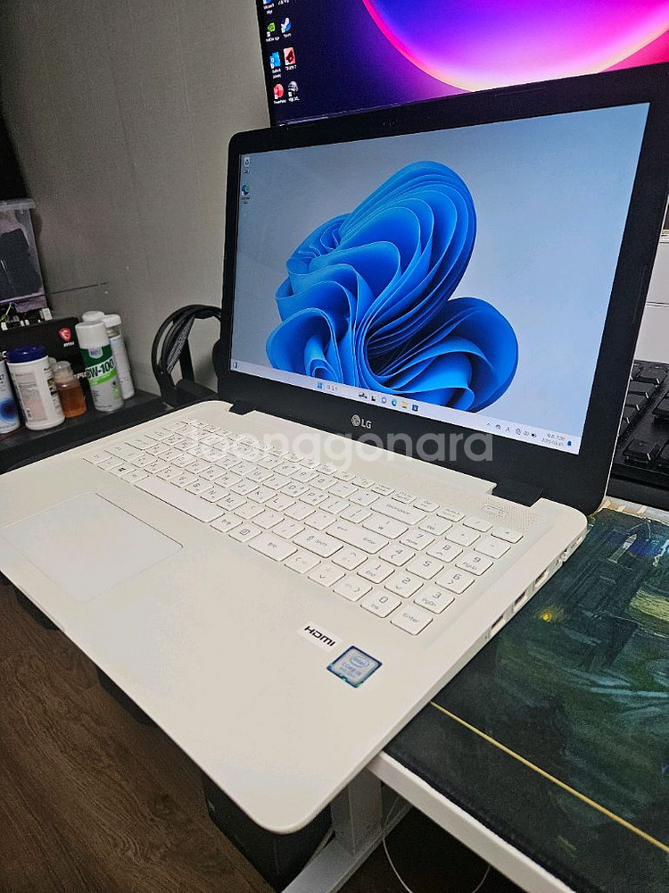 LG i5 8세대 MX 150 화이트 노트북 팝니다--2