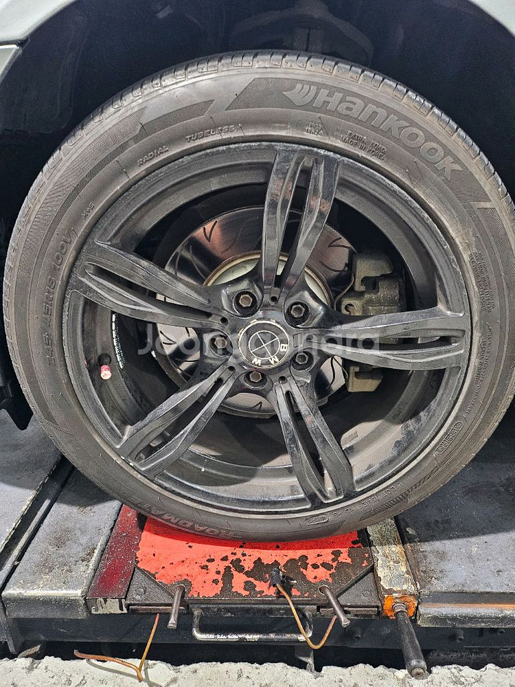 bmw18인치 M5카피 휠 판매합니다--0