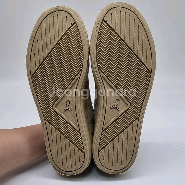 푸마 카프리탄 스니커즈250--2