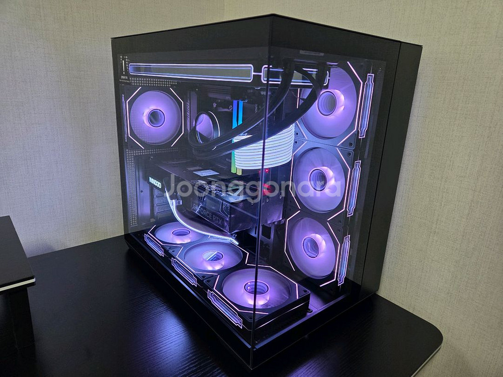 라이젠7 7800X3D RTX5070TI 본체 팝니다--0