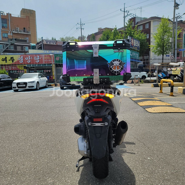 구변o 22년식 흰파 포르자350 판매합니다--6