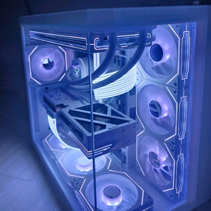 라이젠7 9800X3D RTX5080 새상품 급매