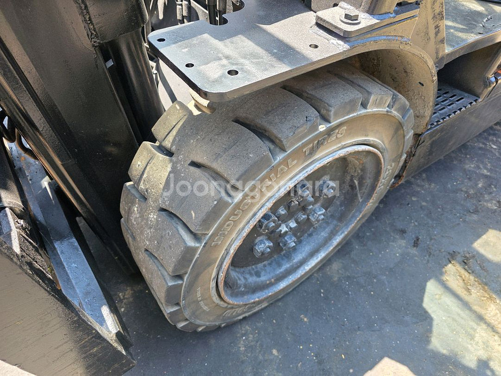 두산지게차 D30S-7 디젤 3톤 3단마스트 중고지게차--4