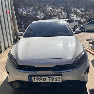 더 뉴 K3 24년식 프레스티지 장기렌트 지원금 300