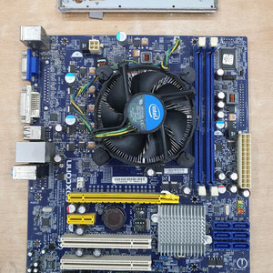 i5 760 CPU와 폭스콘 H55MXV-LE 메인보드