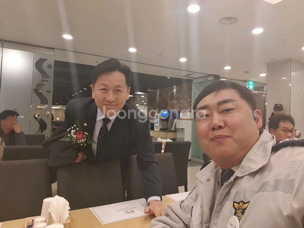 에어컨 중고가전 사고 팔고0031 499 4181--1
