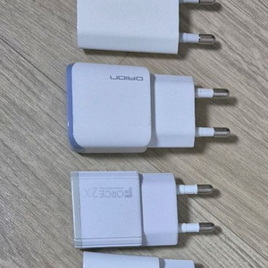 충전기, 8핀/5핀 케이블