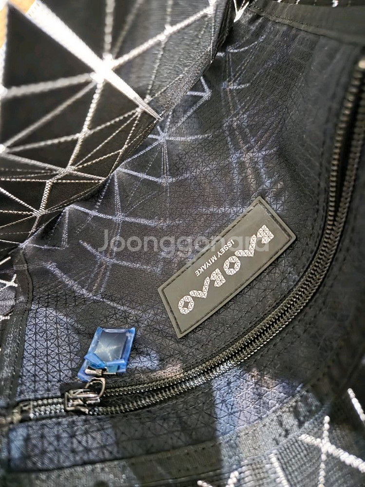 바오바오 루센트 프리즘 매트 블랙--1