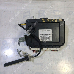 뉴카렌스 BCM 유닛 (95400-1D113)