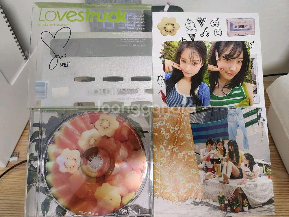 하이키 4집 미니앨범 (서이 친필 싸인) 새상품--1