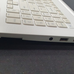 LG 울트라북 15U560 i5-6200 15인치