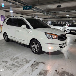 코란도투리스모4륜TX 9인승 15년식 147.000km