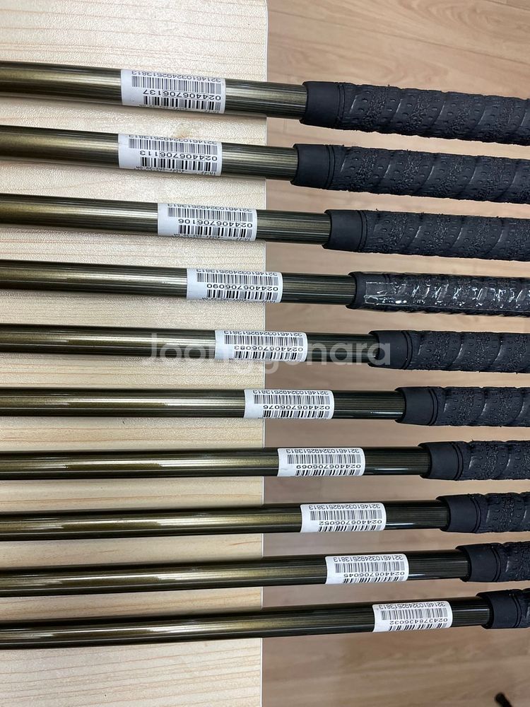 혼마 트윈마크 페더앤페더 4스타 R 아이언--7