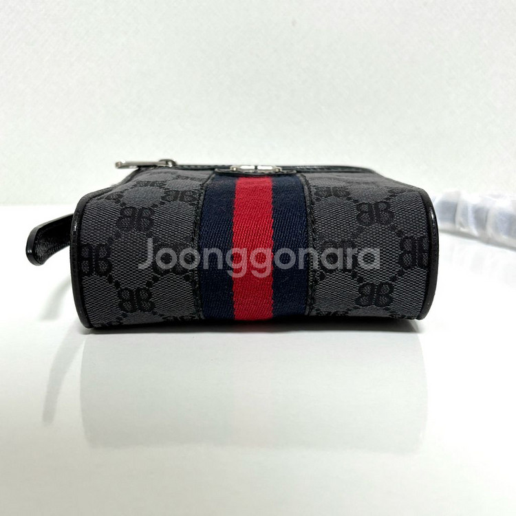 구찌 x 발렌시아가 해커 메신저백--6