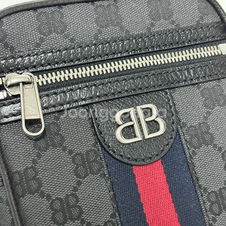 구찌 x 발렌시아가 해커 메신저백--8
