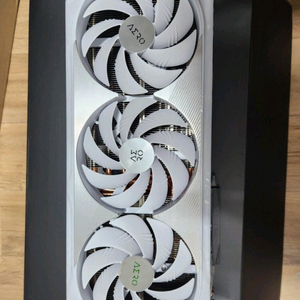 GIGABYTE RTX 4080 SUPER AERO O