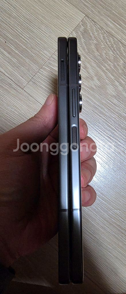 갤럭시 폴드5 1테라 그레이색--3