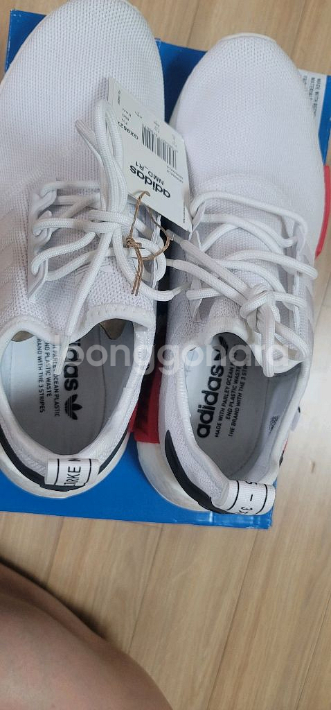 정품] 아디다스 NMD R1 화이트 260--5