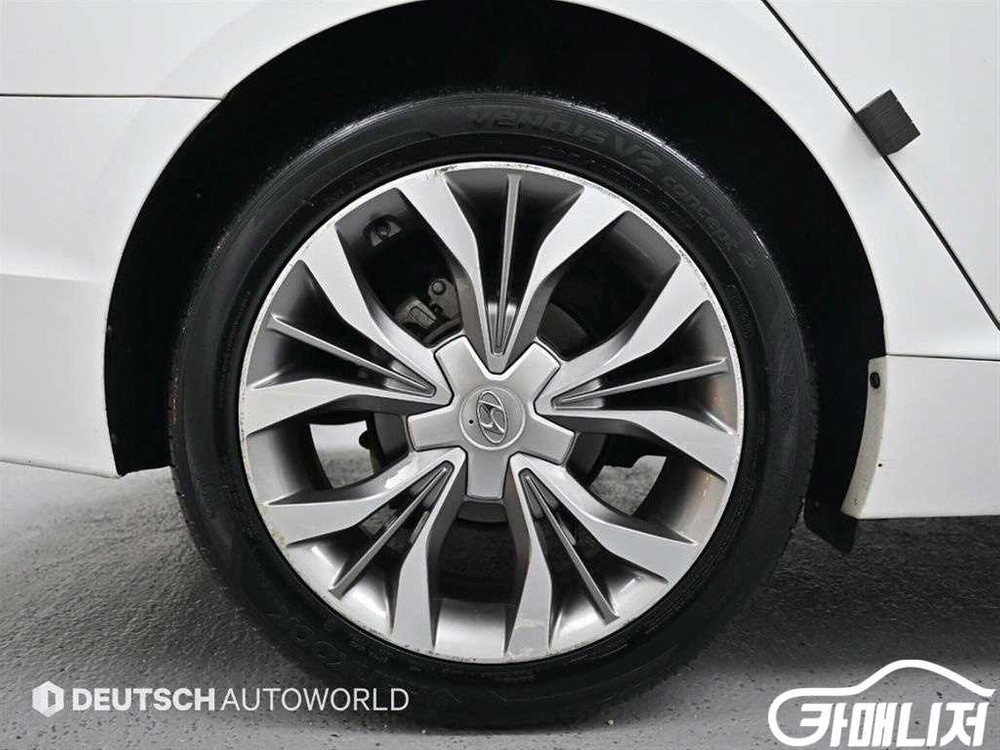 [현대]LF 쏘나타 2.0 프리미엄 #앱특가--4