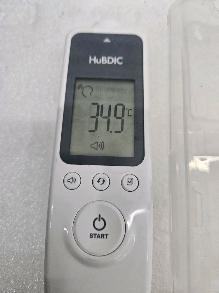 비접촉 체온계 입니다--2