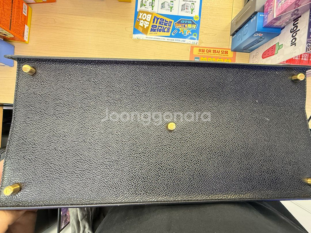 톰브라운 남성 토트백 팝니다--4