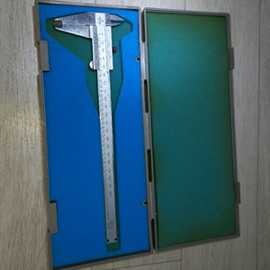 미튜도요 캘리퍼스 mitutoyo 200mm