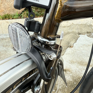 브롬톤C라인 블랙라커 로우바 2단 기업