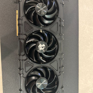 [내용 필독] 고장난 GAINWARD RTX 5090