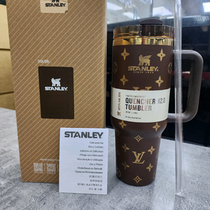 스탠리텀블러 새상품 판매합니다 (1.18L)