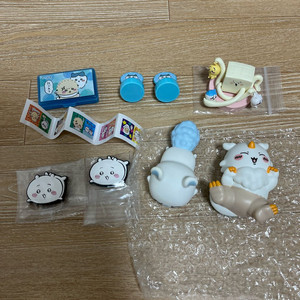치이카와 굿즈 일괄 - 프렌즈 피규어 모몽가, 아노코