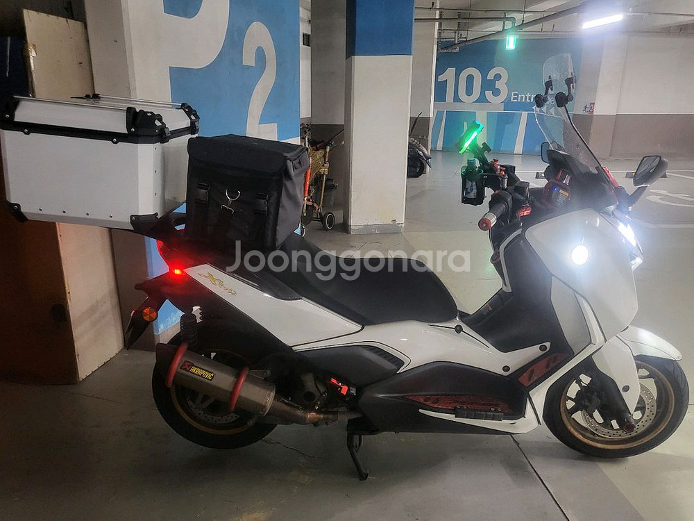 Xmax300 24년식--1