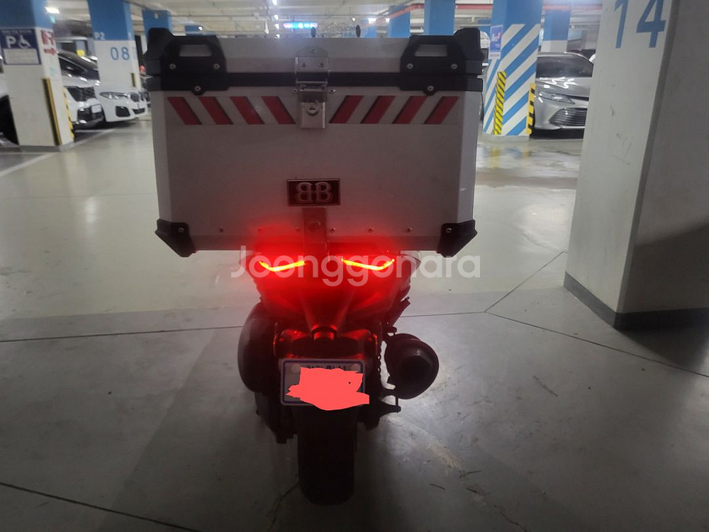 Xmax300 24년식--2