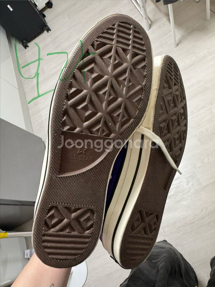 컨버스 하이 척70 캔디그레이프 260 실착2회--2