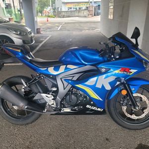 스즈키 gsx-r125 18년식 2만7천키로 판매합니다