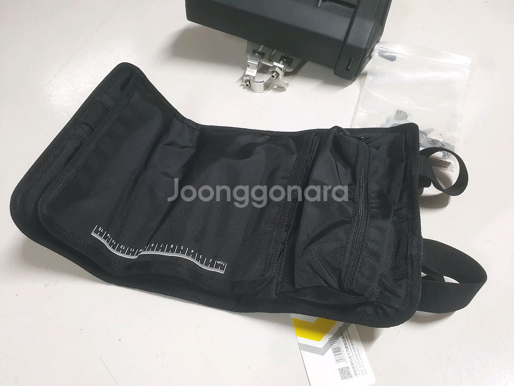 오토바이 로부 사이드박스 브라켓 공구함 팝니다--6