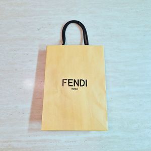 [정품]펜디 쇼핑백,펜디 종이가방,펜디 종이백,펜디