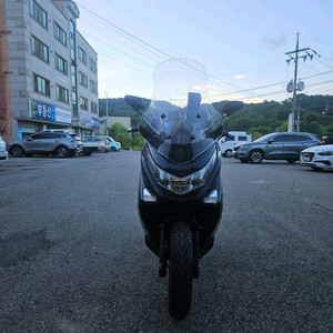 23년식 uhr 125cc 오토바이파라요~~