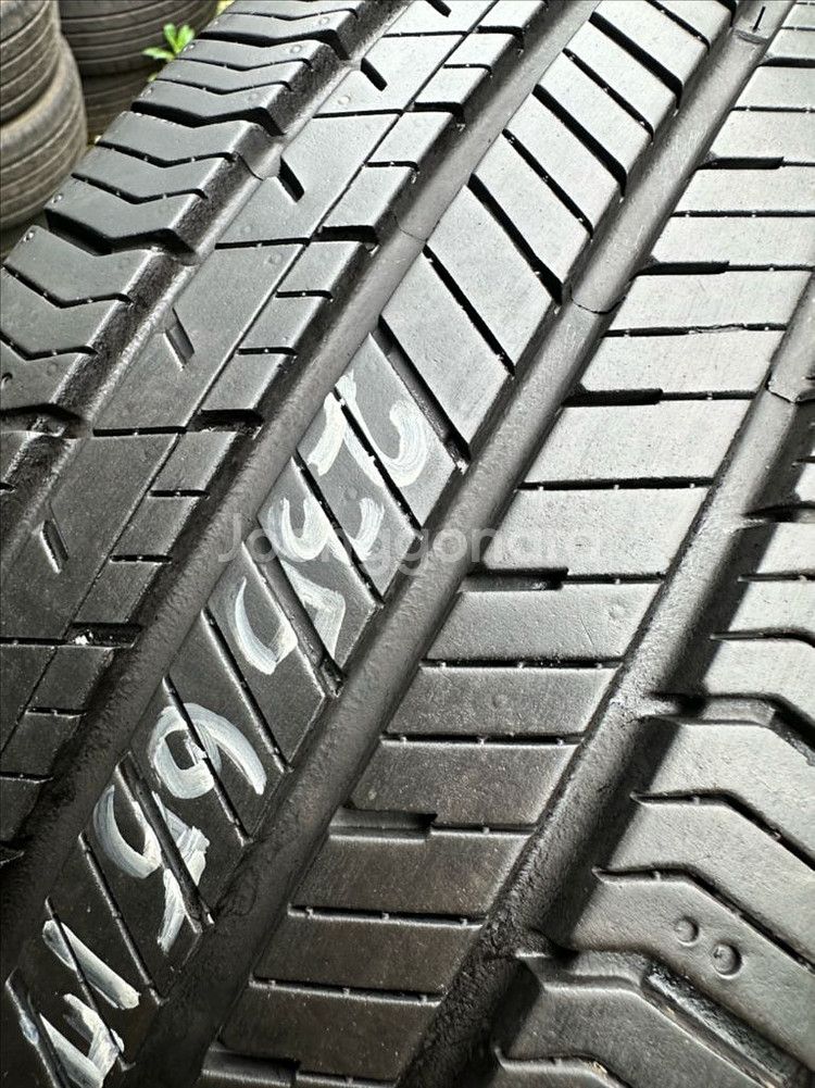 235 65 17한국중고타이어2개2356517--1