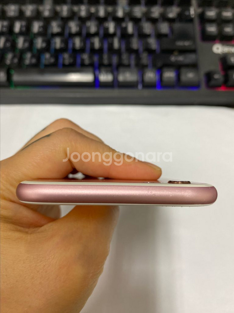 아이폰6S 로즈골드 액정SS급 64G 배터리100%--3