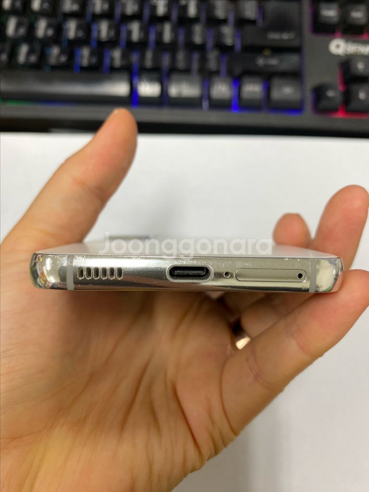 SK 갤럭시S22 화이트 A급 256G 무잔상--5