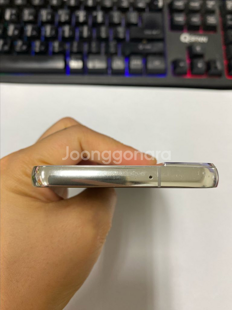SK 갤럭시S22 화이트 A급 256G 무잔상--3