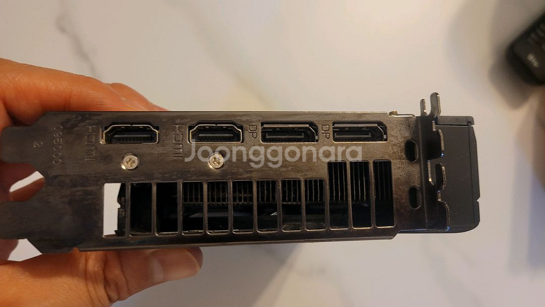 사파이어 rx570 8기가--2
